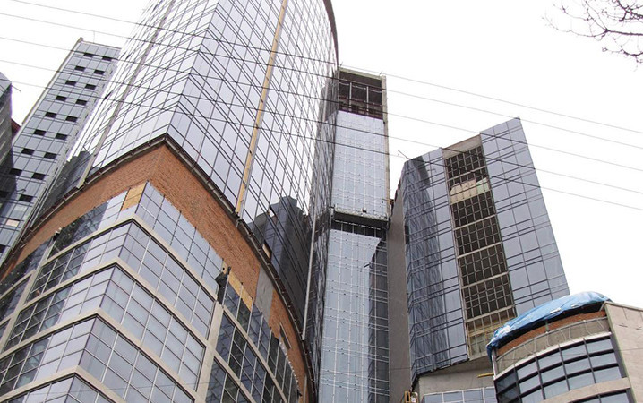 Готельно-офісний комплекс Hilton
